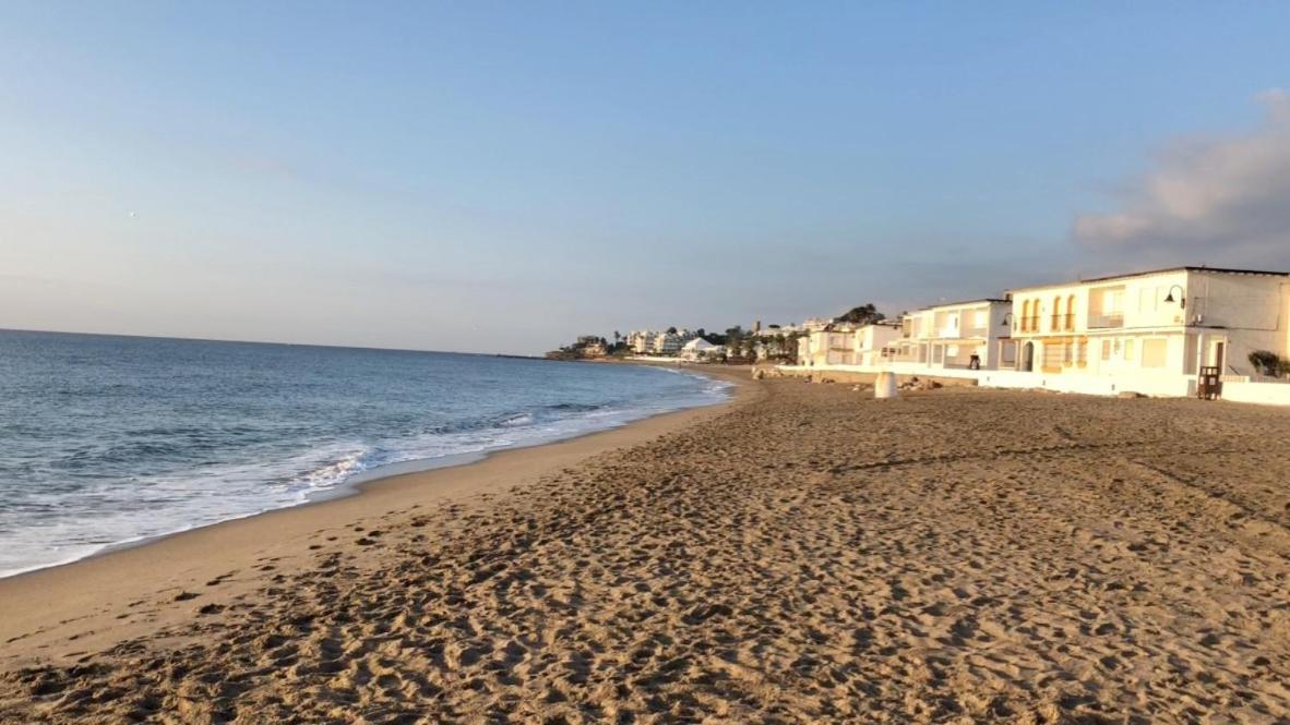 La Cala Beach Home - Beachfront Few Steps Away From Sandy Beach La Cala De Mijas Zewnętrze zdjęcie